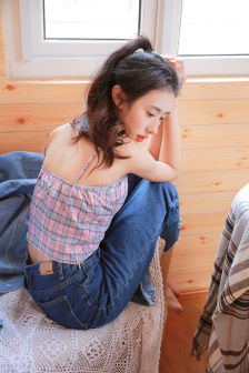 日本年轻丰满岳乱妇